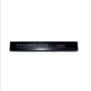 Youngblood lipgloss: Coy